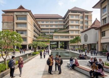 Grafik penurunan indeks kebebasan akademik Indonesia sebesar 56 persen sepanjang 2015-2025 berdasarkan data V-Dem Institute