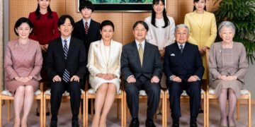 Parlemen Jepang mengesahkan revisi UU Kekaisaran yang mengizinkan adopsi keturunan laki-laki untuk menjaga suksesi takhta
