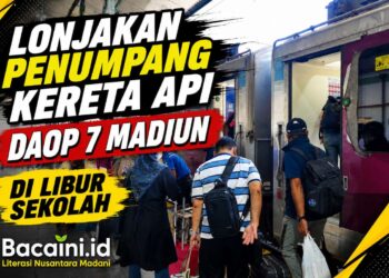Penumpang kereta api menaiki rangkaian KA di Stasiun Madiun saat libur sekolah 2026