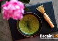 Secangkir matcha sebagai pengganti kopi