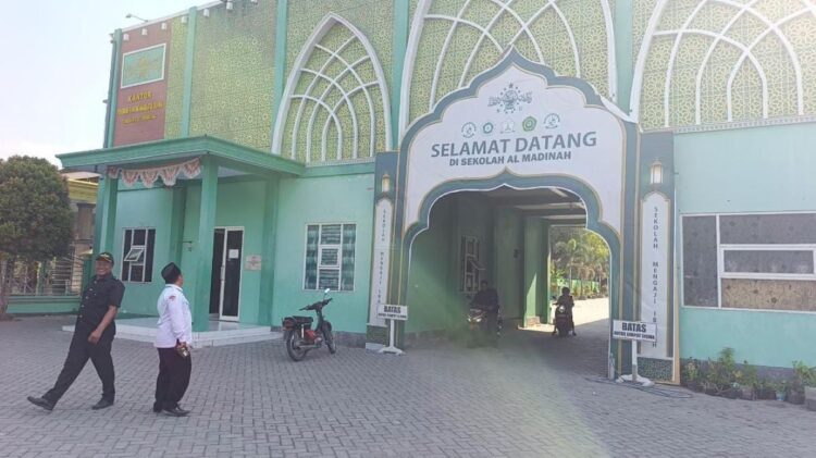 Penginapan gratis bagi penggembira Muktamar ke-35 NU di kompleks Yayasan Pendidikan Islam Al-Madinah Tambakberas Jombang
