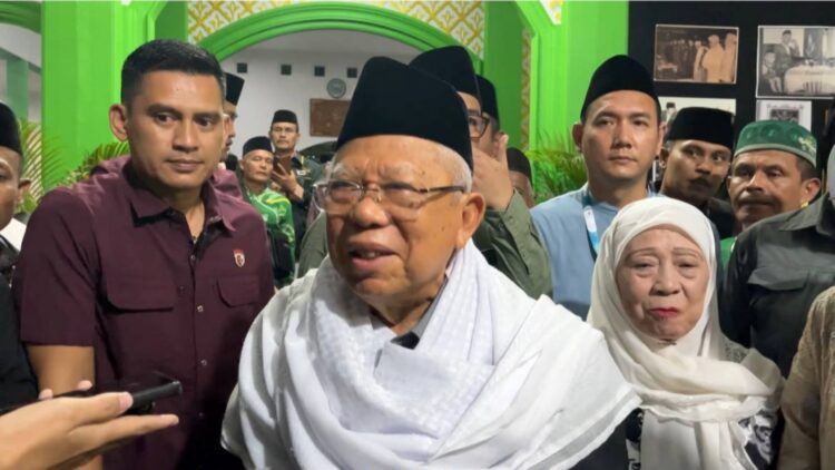 Kiai Ma’ruf Amin mengingatkan agar tidak ada politik uang dalam Muktamar ke-35 NU