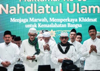 Kiai Miftachul Akhyar saat tausiyah istighosah jelang Muktamar ke-35 NU di Tambakberas Jombang