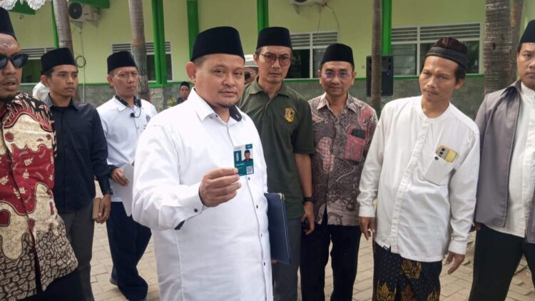 Simulasi registrasi peserta Muktamar ke-35 NU menggunakan RFID dan QR Code