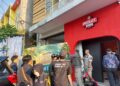 Outlet miras tanpa izin yang berada di Jalan Kacapiring, Gebang Tengah, Kecamatan Patrang, Jember
