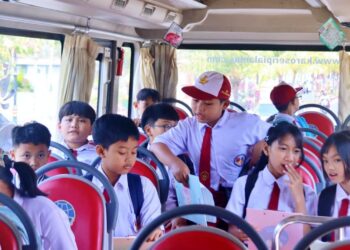 42 siswa Tulungagung mengikuti edukasi keselamatan kereta api dalam program Eduspoor KAI Daop 7 Madiun