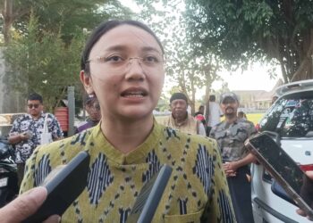Wawali Blitar Elim Tyu Samba mendaftar calon Ketum KONI Kota Blitar
