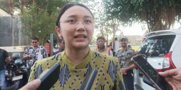 Wawali Blitar Elim Tyu Samba mendaftar calon Ketum KONI Kota Blitar