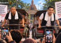 Ilustrasi Edy Herwianto dan Reza Darmawan menarik becak. Foto: Bacaini/AI
