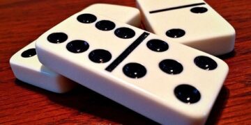 Ilustrasi domino