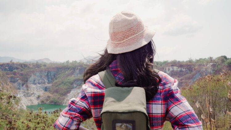 Solo traveling perempuan pemula di Singapura Jepang dan Islandia