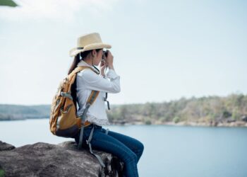 Tips solo traveling perempuan agar aman dan nyaman selama perjalanan