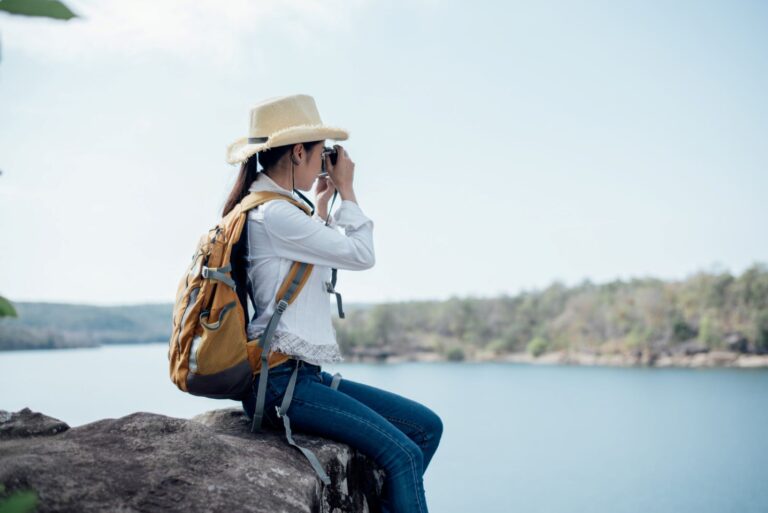 Tips solo traveling perempuan agar aman dan nyaman selama perjalanan