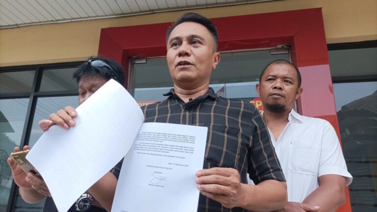 Wawali Blitar Elim Tyu Samba dipolisikan terkait demo dana hibah KONI yang melibatkan anak