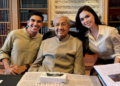 Syed Saddiq Syed Abdul Rahman (kiri) bersama Dr. Mahathir. Foto: IG@syedsaddiq