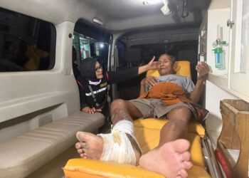 Amze Suminah, 71, warga Kecamatan Sumberbaru, Kabupaten Jember, yang mengalami luka kronis di kaki selama 15 tahun