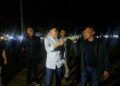 Bupati Jember, Muhammad Fawait bersama jajaran OPD saat meninjau alun-alun Tanggul