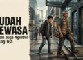 Anak dewasa berbincang dengan orang tua tentang kemandirian
