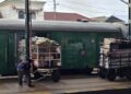 Kereta api Parcel One Night Services (ONS) untuk angkutan logistik KAI Daop 7 Madiun