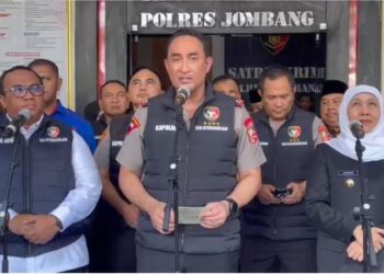 Kapolri meresmikan Desk Ketenagakerjaan Polri di Polres Jombang