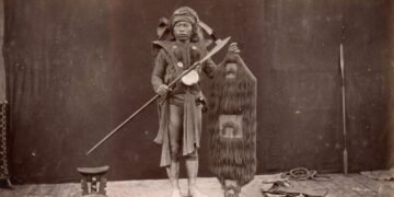 Rumah panjang tradisional masyarakat Dayak di Kalimantan